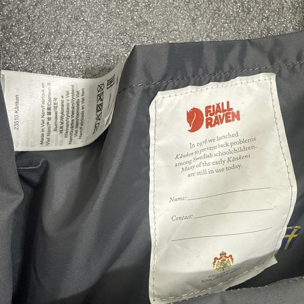 Fjallraven Kanken Classic Backpack Black Grey 23510 Travel School Bag Day Pack
